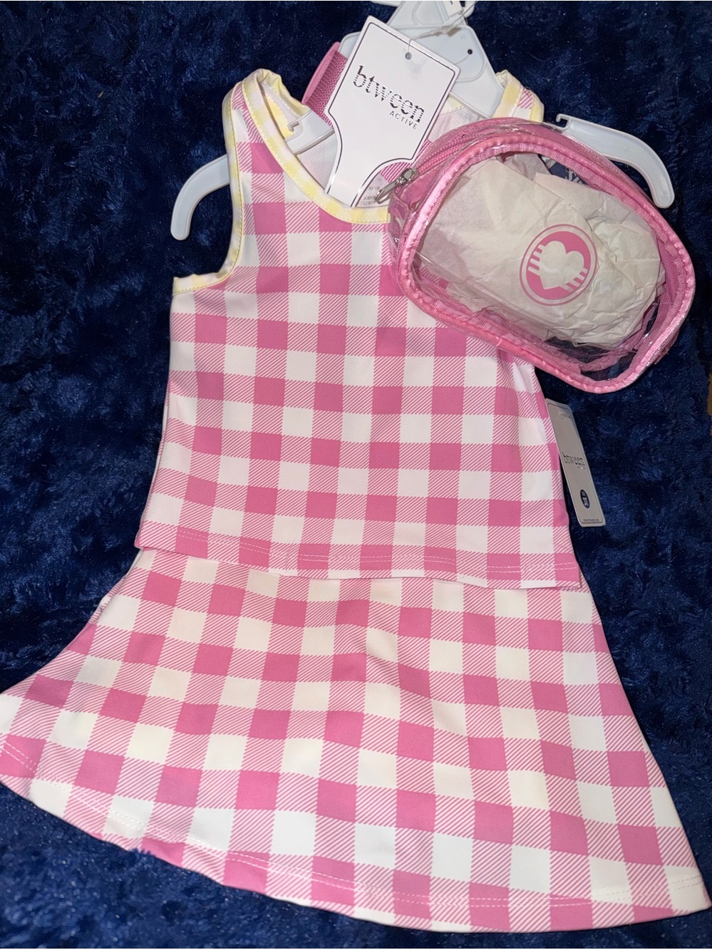 Girls btween active Pink Gingham Kids top and skort with Clear Pink Pouch NWT